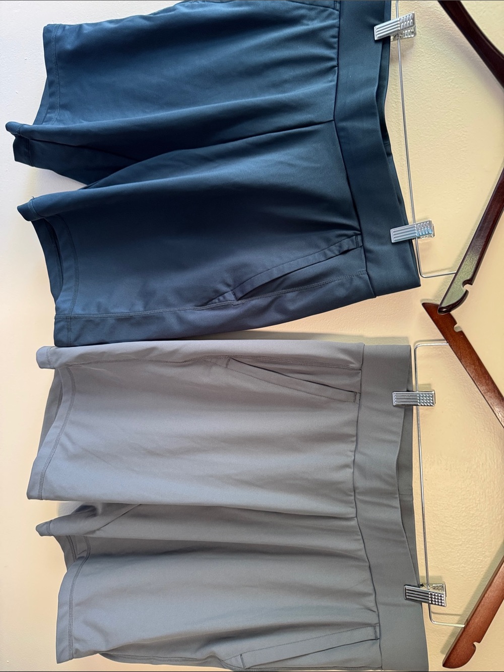 Bundle Of Two 32 Degree Cool Casual Pull-On Shorts in Dark Teal and Light Gray